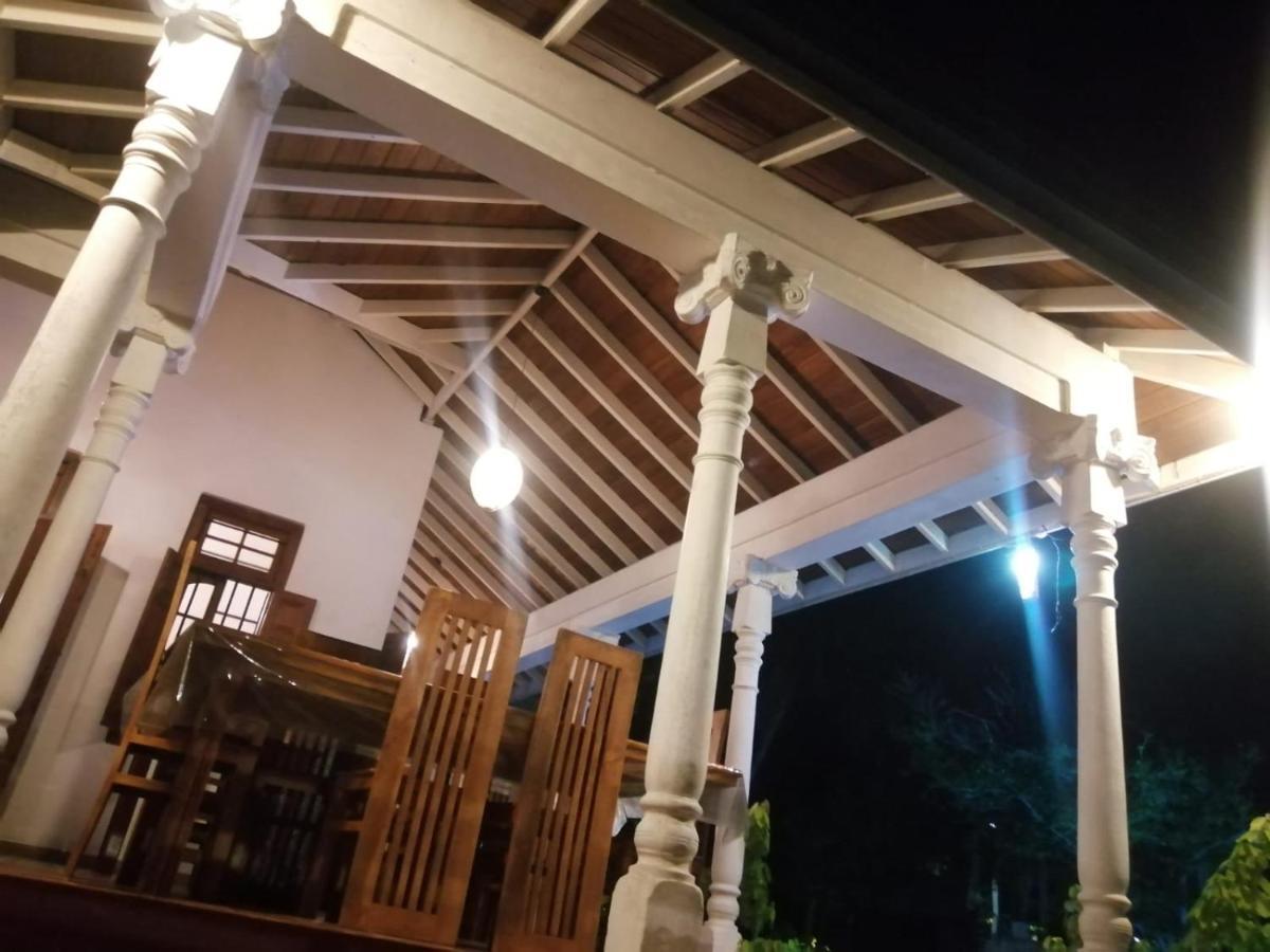 Tranquility Guest House ฮิกคาดูวา ภายนอก รูปภาพ