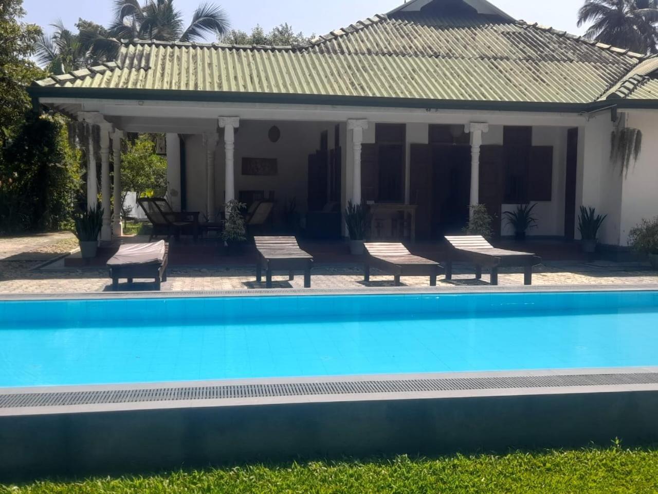 Tranquility Guest House ฮิกคาดูวา ภายนอก รูปภาพ