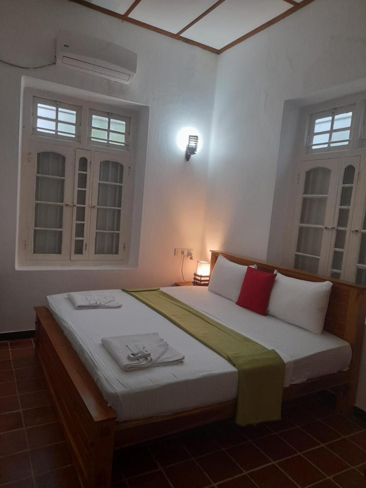 Tranquility Guest House ฮิกคาดูวา ภายนอก รูปภาพ