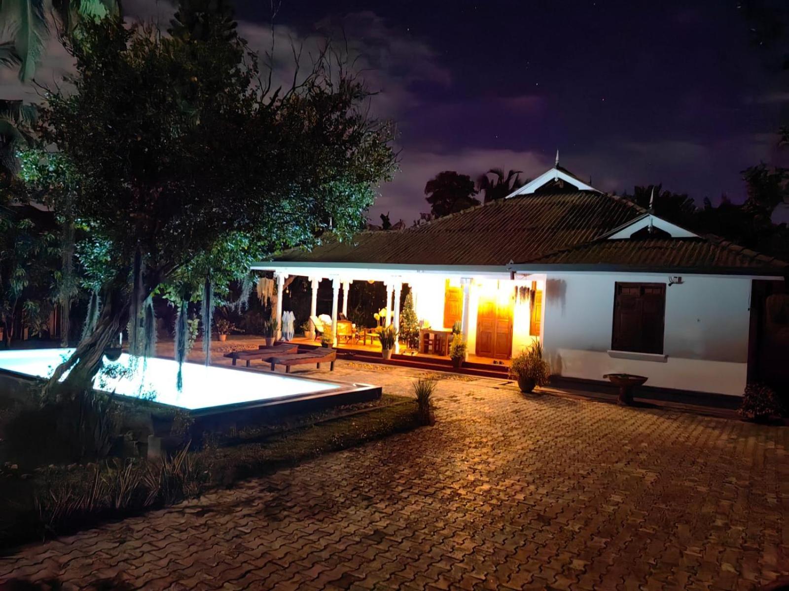 Tranquility Guest House ฮิกคาดูวา ภายนอก รูปภาพ
