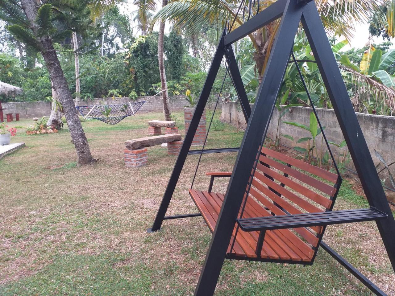 Tranquility Guest House ฮิกคาดูวา ภายนอก รูปภาพ