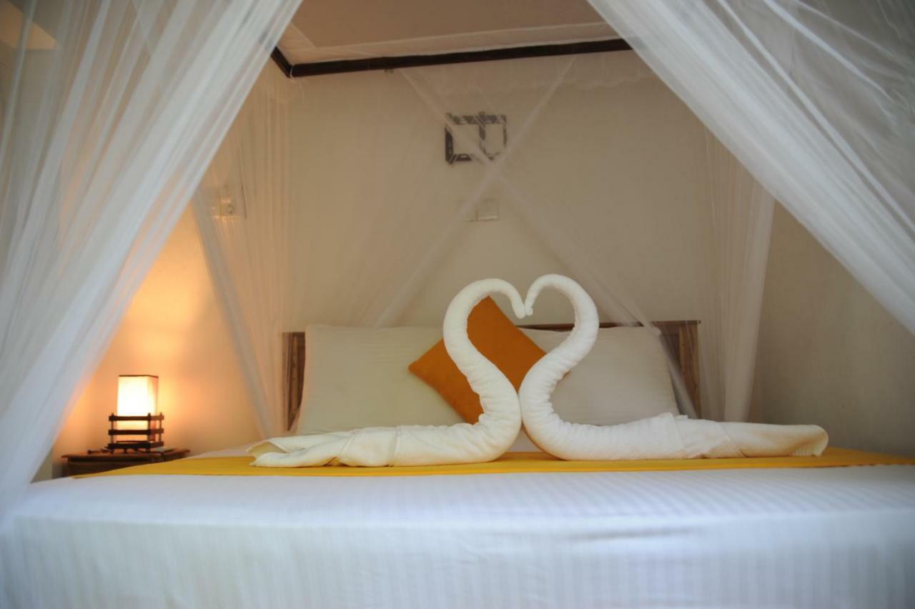 Tranquility Guest House ฮิกคาดูวา ภายนอก รูปภาพ