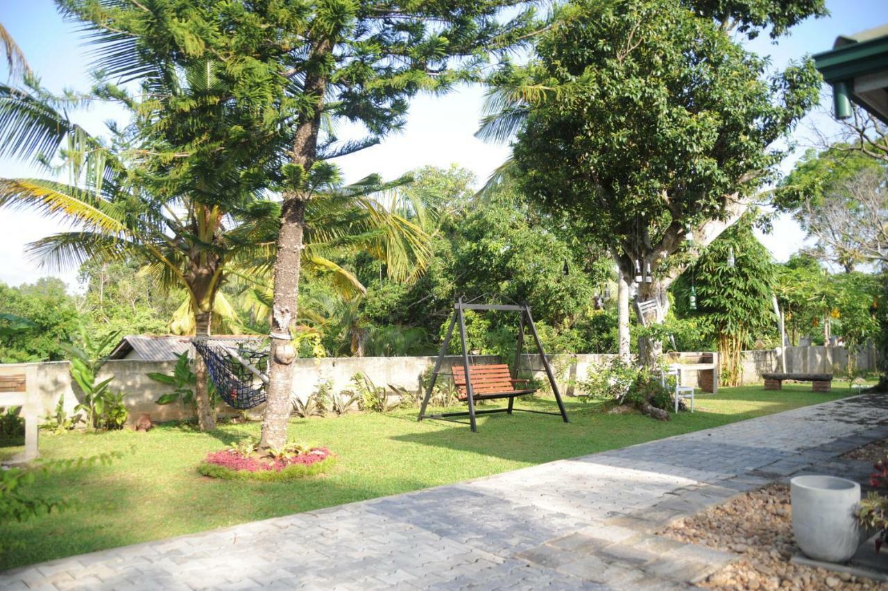 Tranquility Guest House ฮิกคาดูวา ภายนอก รูปภาพ